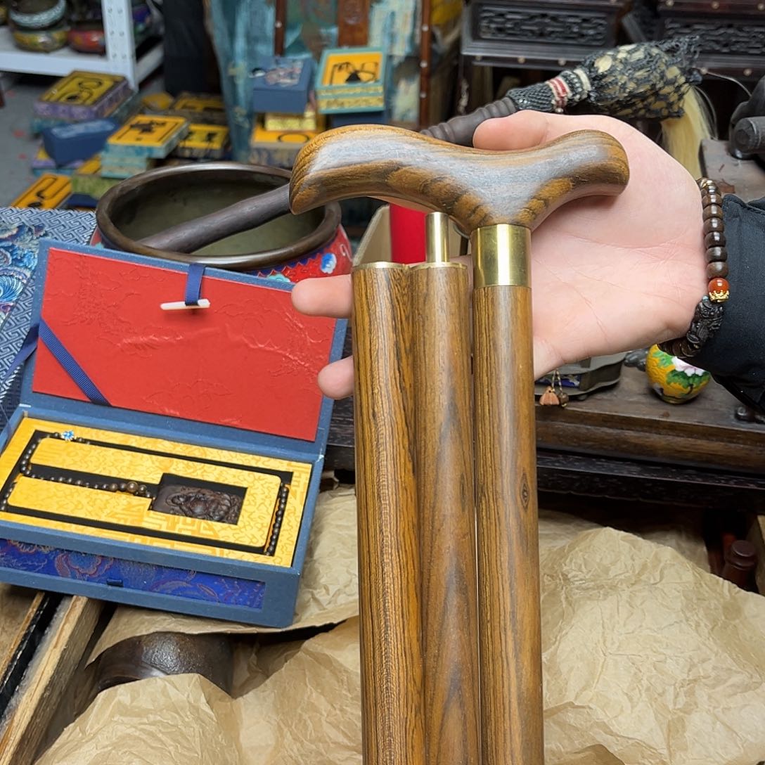 大叶紫檀（黑酸枝木类）