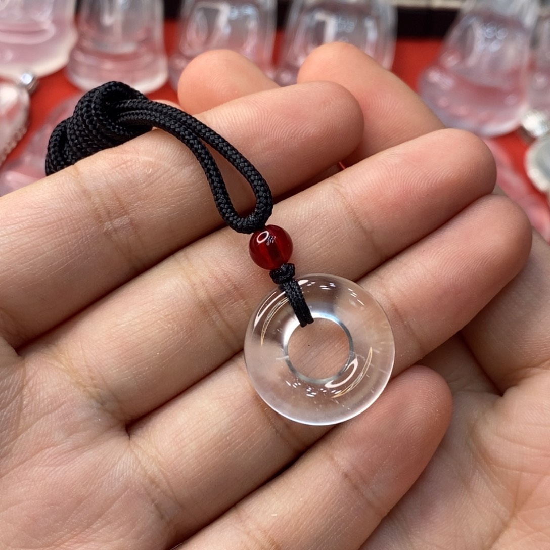 石英质玉未镶嵌吊坠