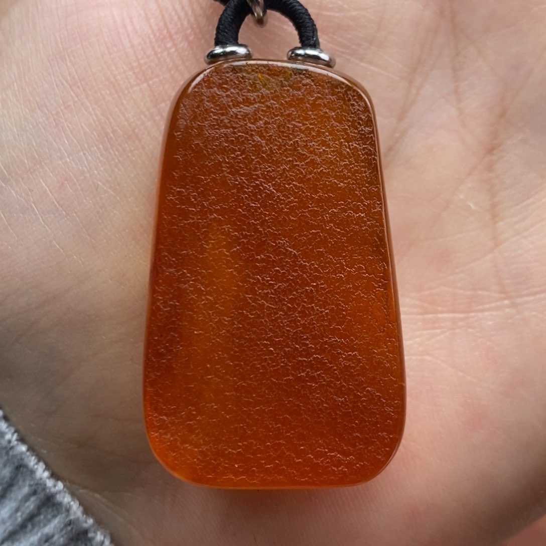 琥珀吊坠(赠链)未镶嵌