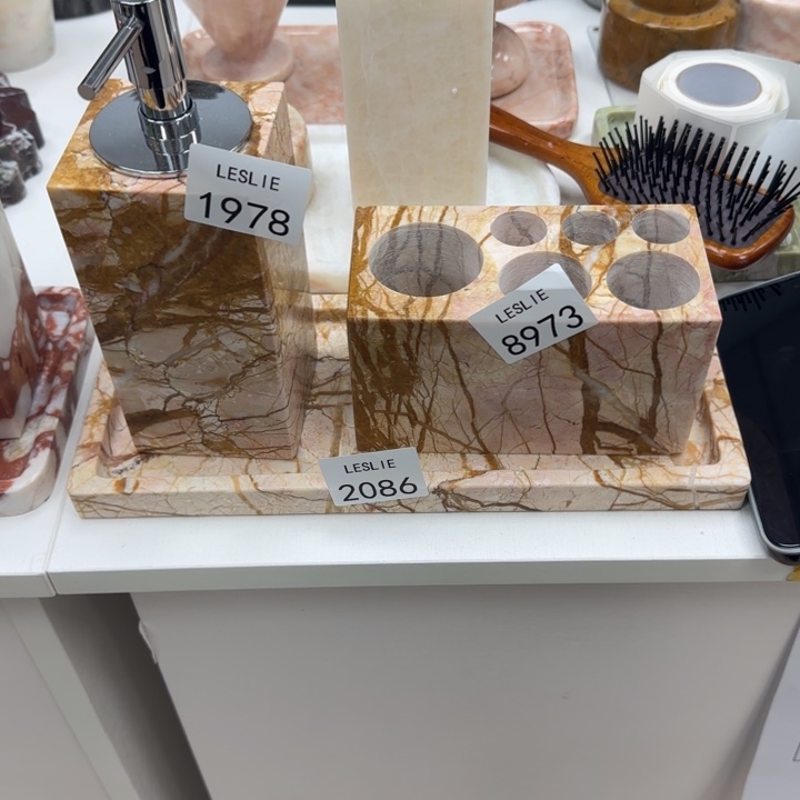 菜****GL。   1978。  8973。  2086。