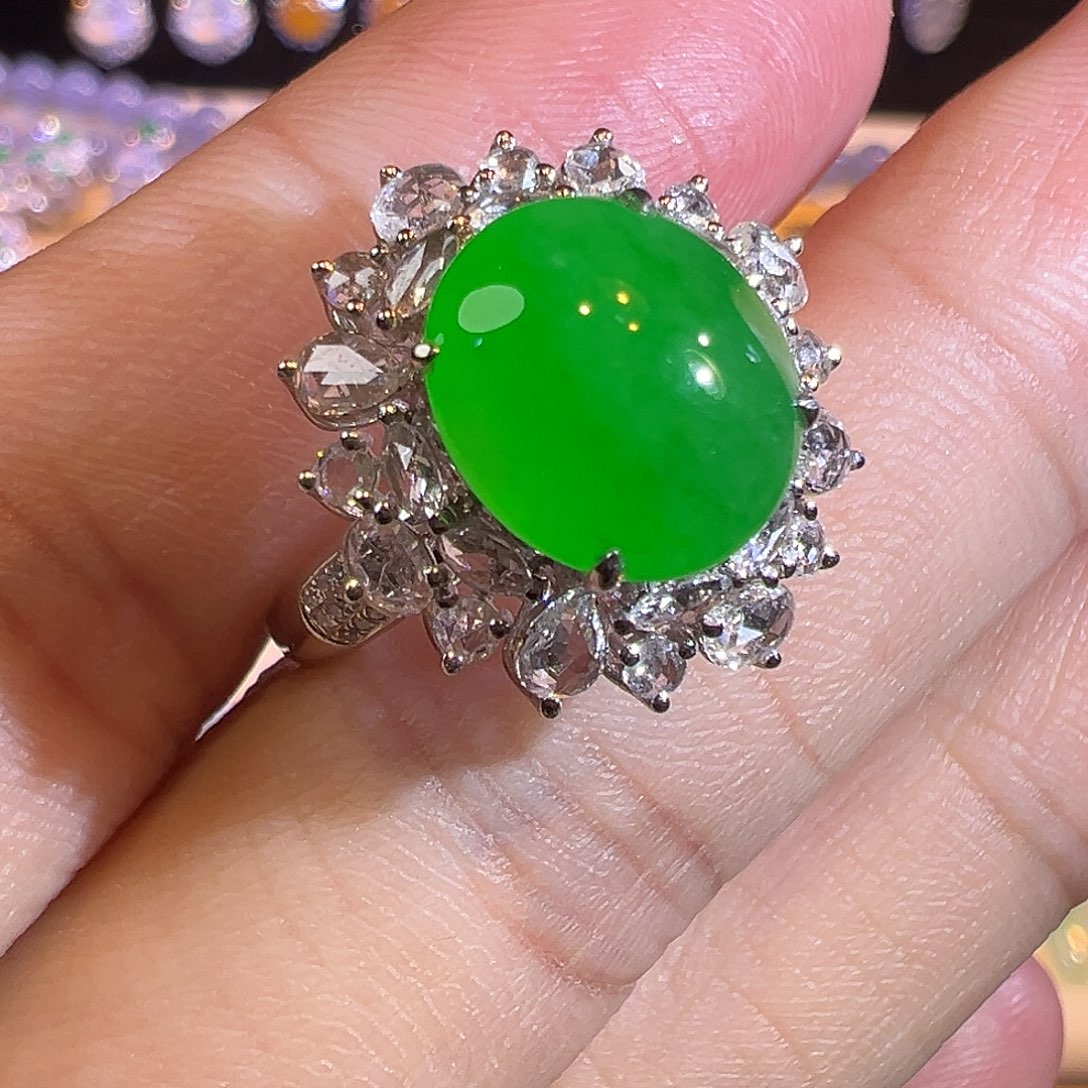 翡翠戒指18K金镶嵌毕业阳绿高冰蛋面