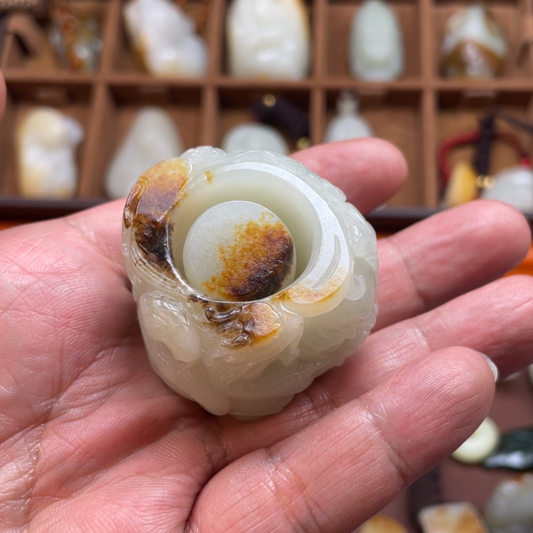 黔***藤和田玉未镶嵌挂件