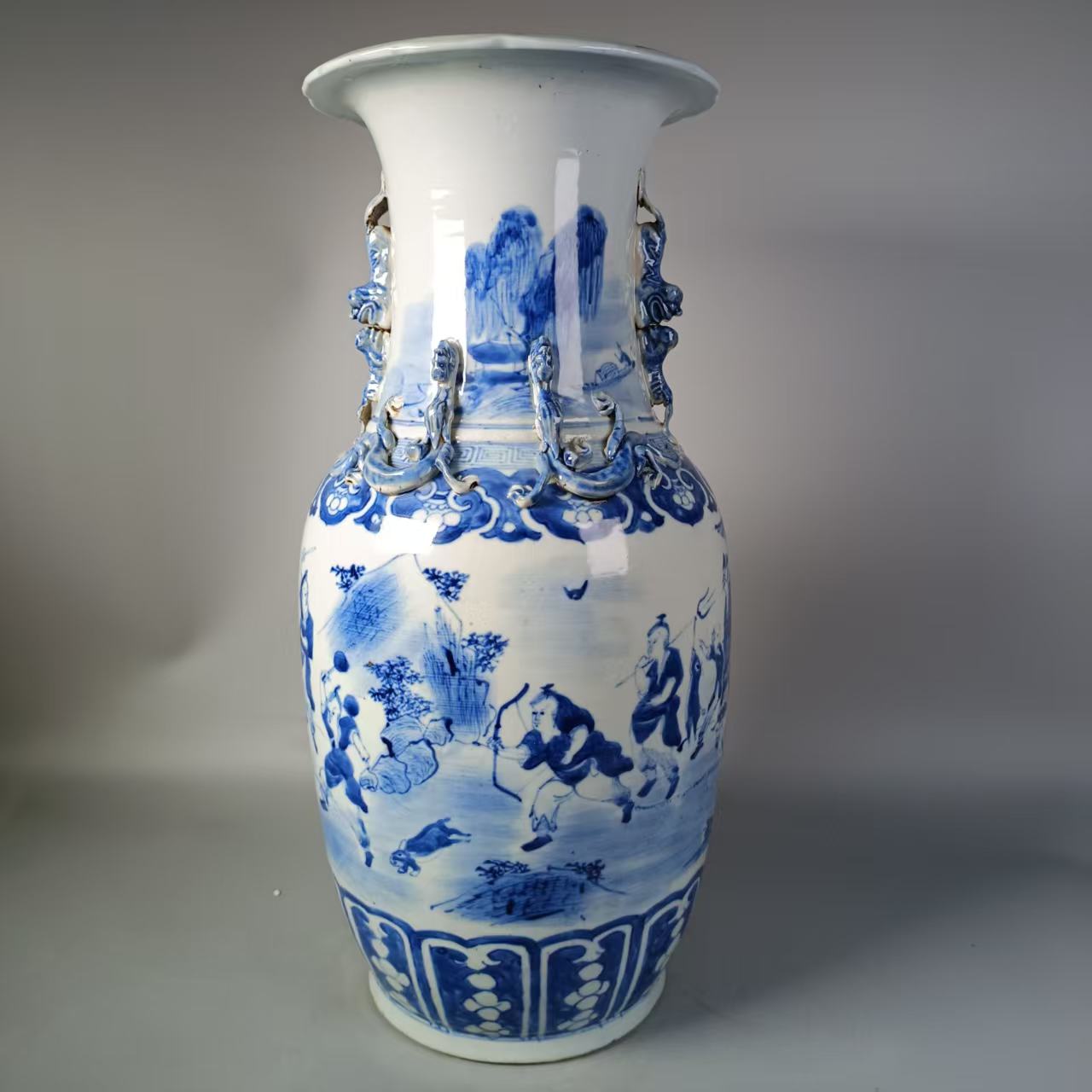 SCS17549清中期青花人物狮耳花口瓶/四川省文物总店