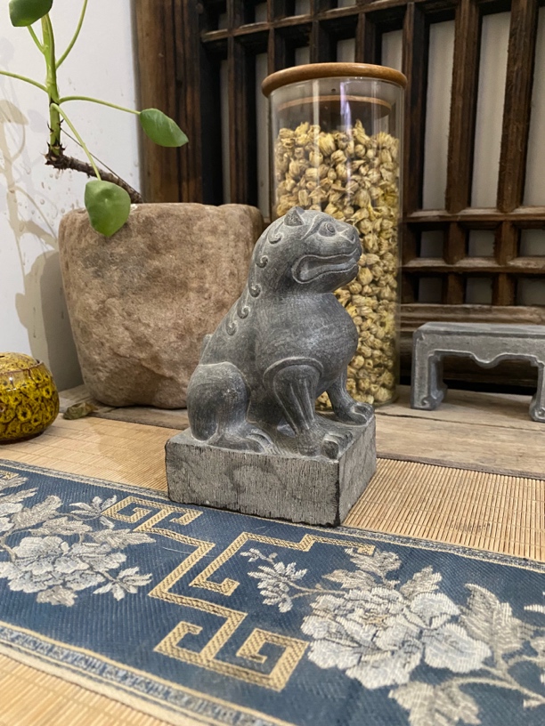 富平青石全手工雕刻唐狮禅意复古桌面摆设茶道精美玄关纯手工雕刻