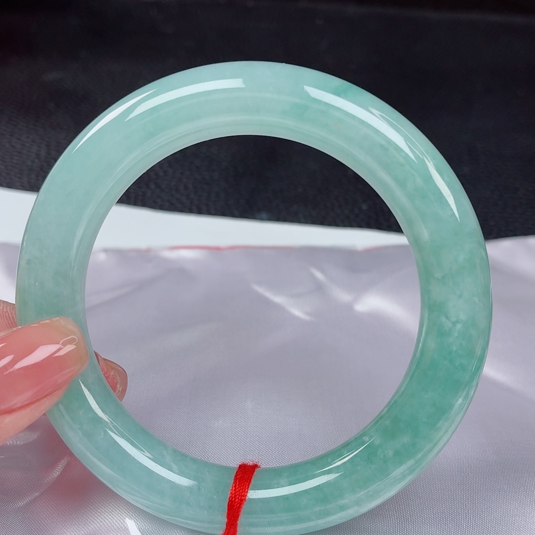 翡翠手镯未镶嵌55+