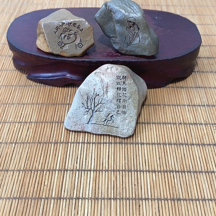 西***雪原石雕刻工艺品手把摆件