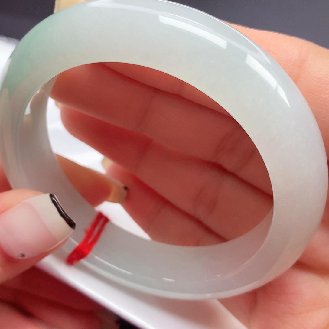 翡翠手镯未镶嵌53-54圈口