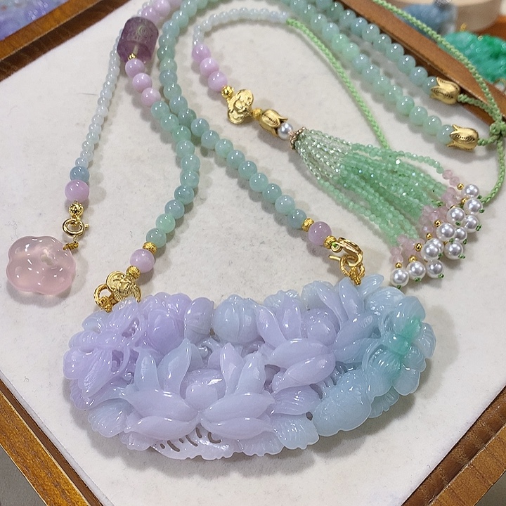 翡翠未镶嵌颈饰翡翠吊坠