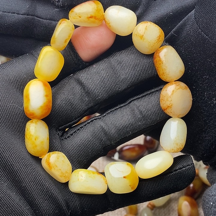 和田玉未镶嵌手链