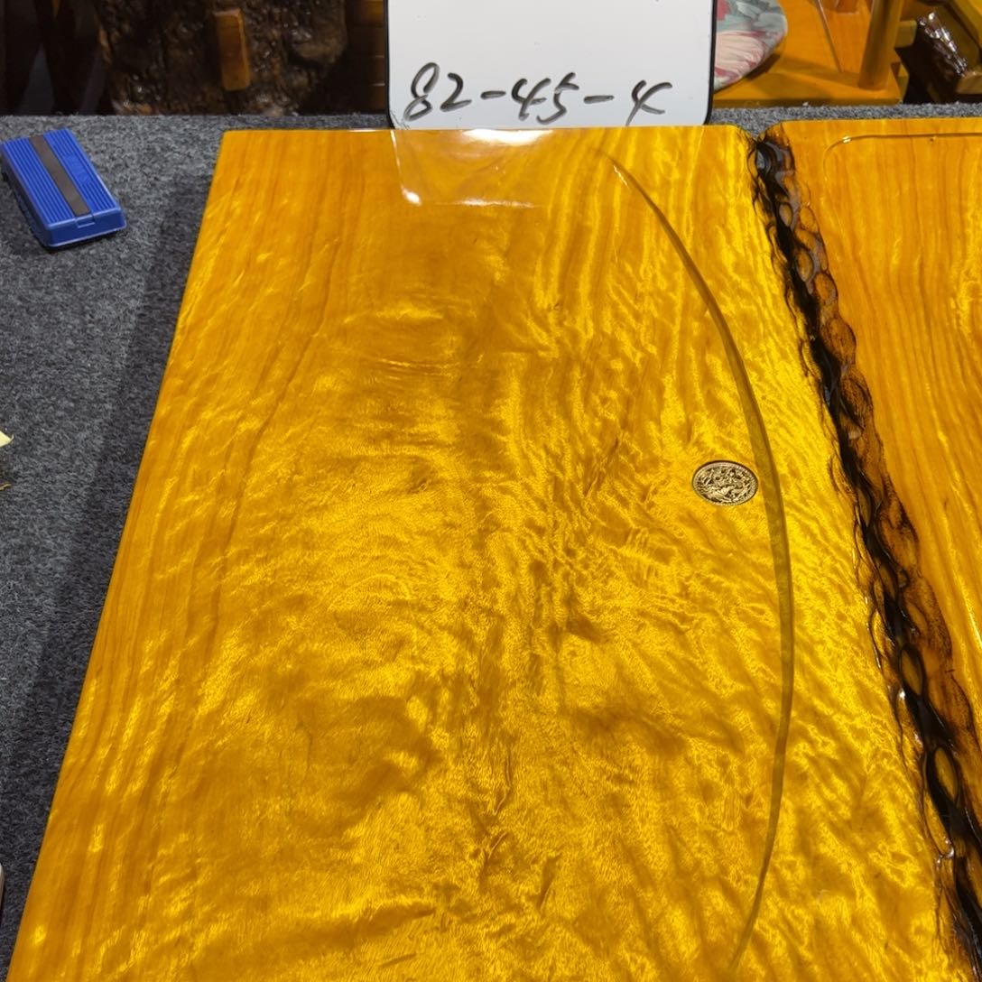 警***子缅甸大叶金丝楠实木