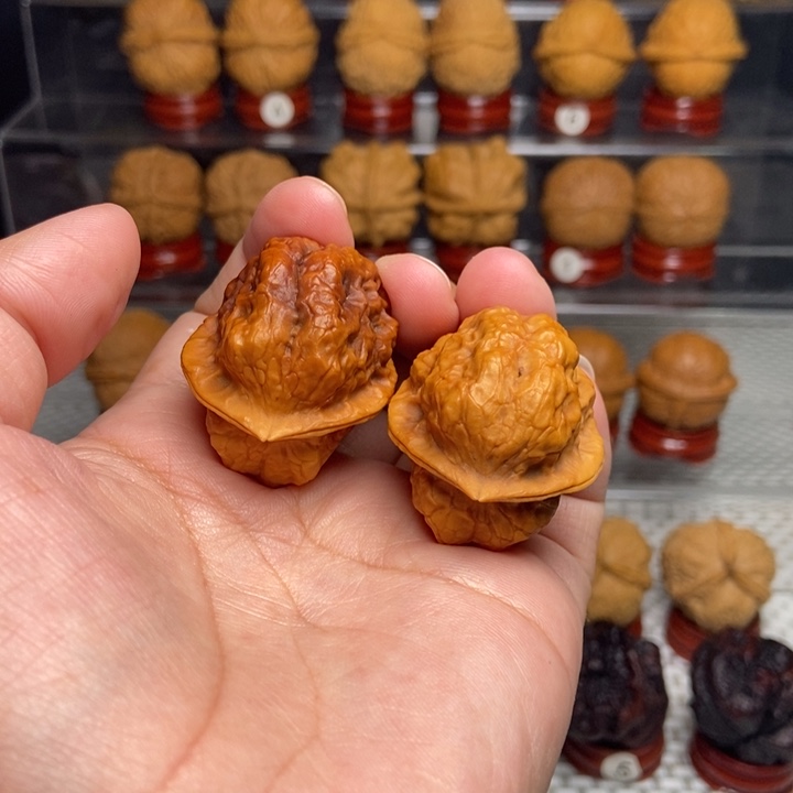 文玩核桃把件至尊妖蟾28