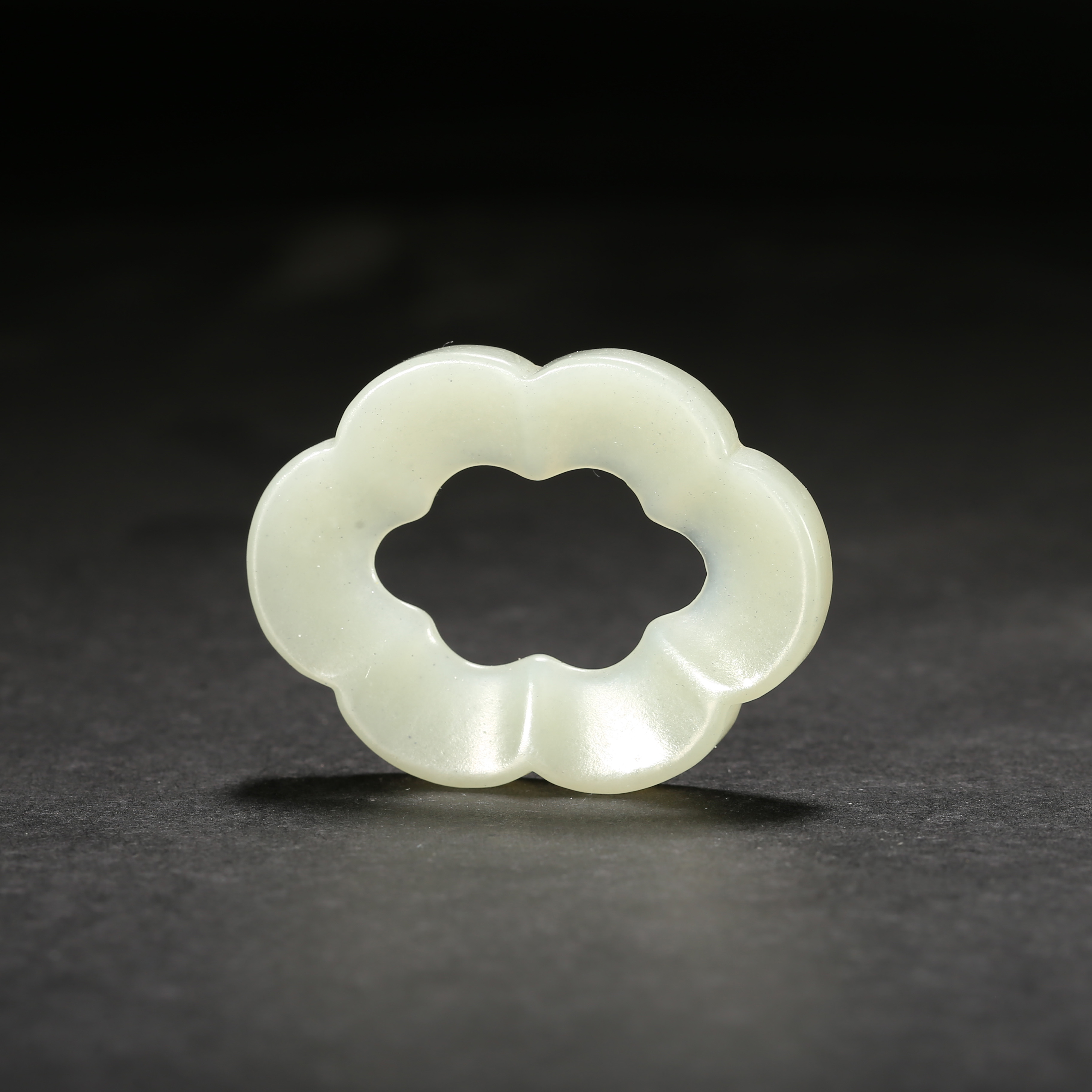 清代*玉海棠环/WBLGR25100314/和田玉【北京文博】