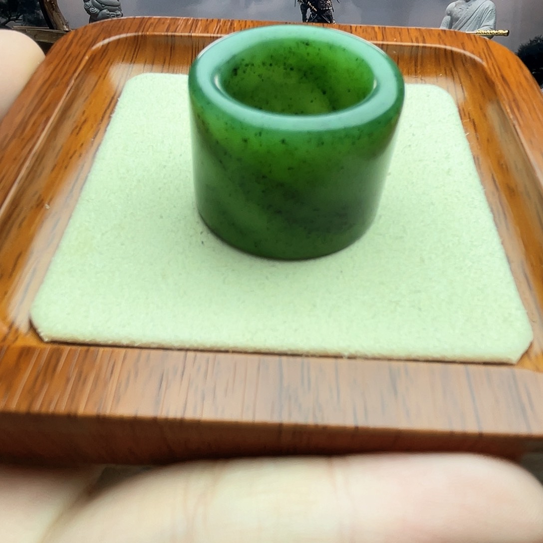 和田玉颈饰未镶嵌碧玉扳指27号