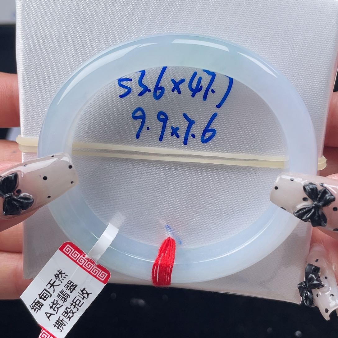 翡翠手镯未镶嵌缅甸翡翠手镯8