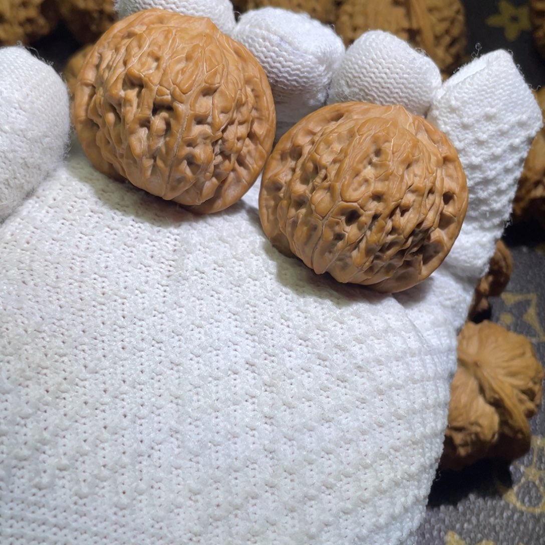 文玩核桃把件37.5尺 全品山地红皮磨盘