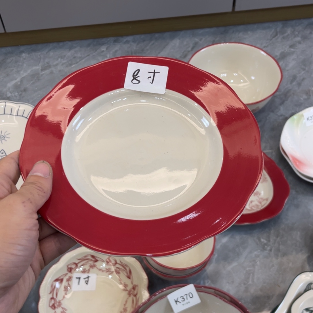 陶瓷微瑕餐具介意勿拍，满18飞！