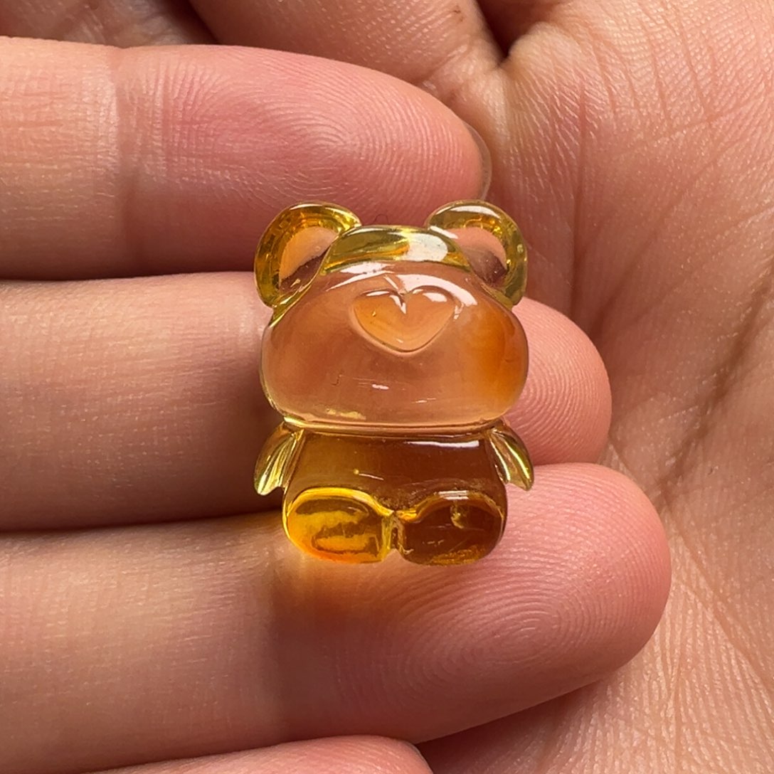 未镶嵌颈饰金珀小熊（打孔不退换）