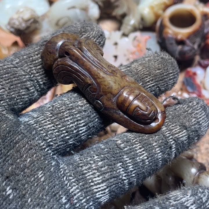 和田玉（糖玉）未镶嵌颈饰