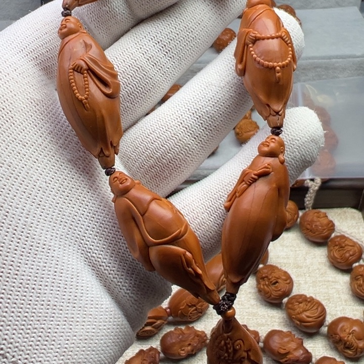 无***下橄榄核手串橄榄核雕工艺制作