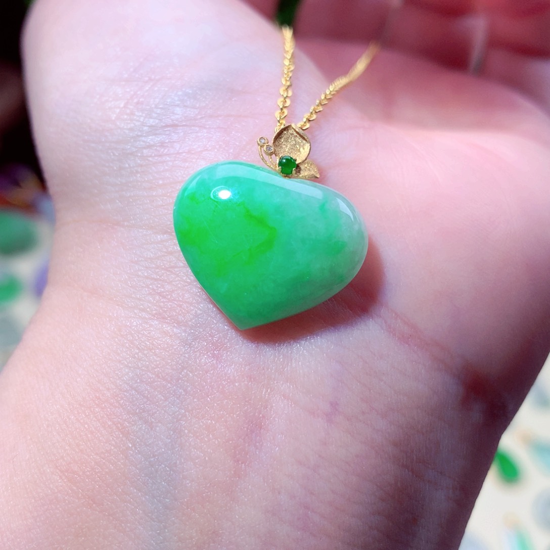 翡翠吊坠(不含链)18K金镶嵌