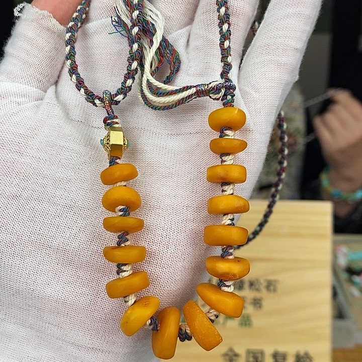 【闪购商品】蜜蜡珠宝奇石未镶嵌