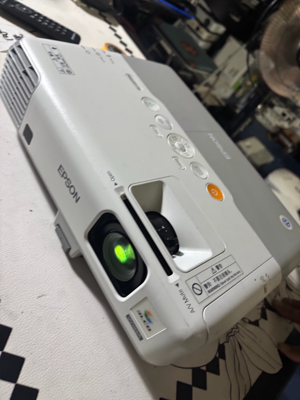 9新  二手 爱普生1280.800投影仪 运费自理