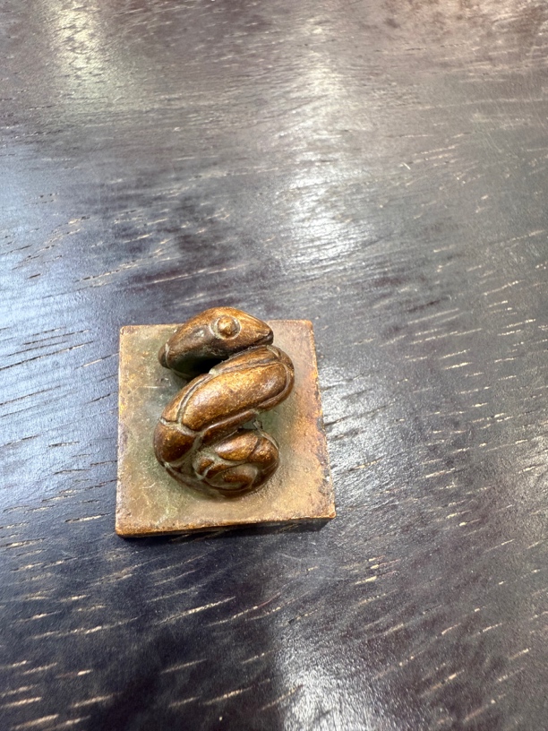 【孤品捡漏】铜底座蛇摆件