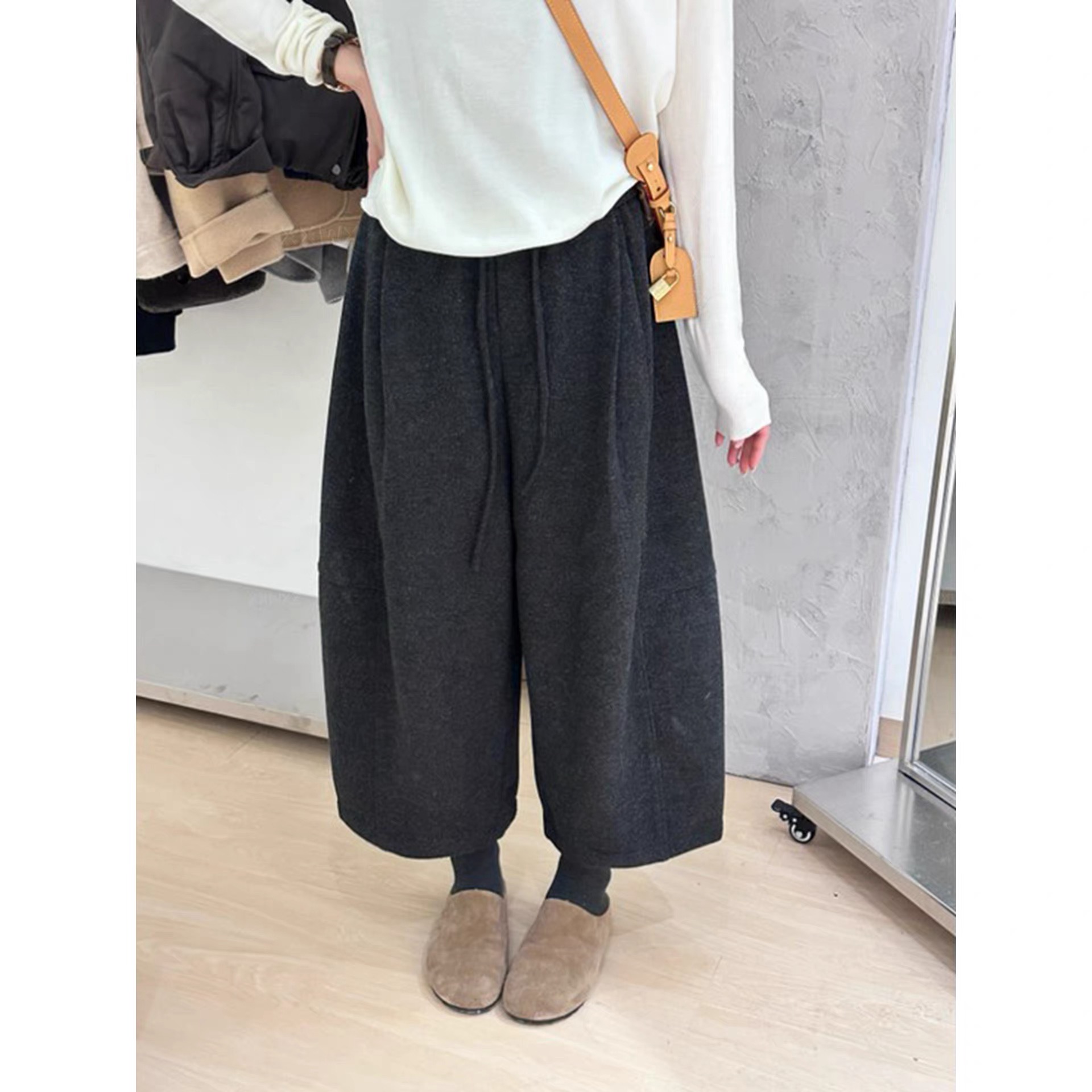 韩国东大门冬季新款韩系百搭宽松简约基础抽绳休闲显瘦阔腿裤子