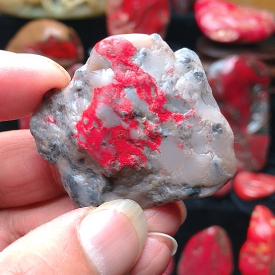 昌化鸡血石昌化鸡血石精品原石