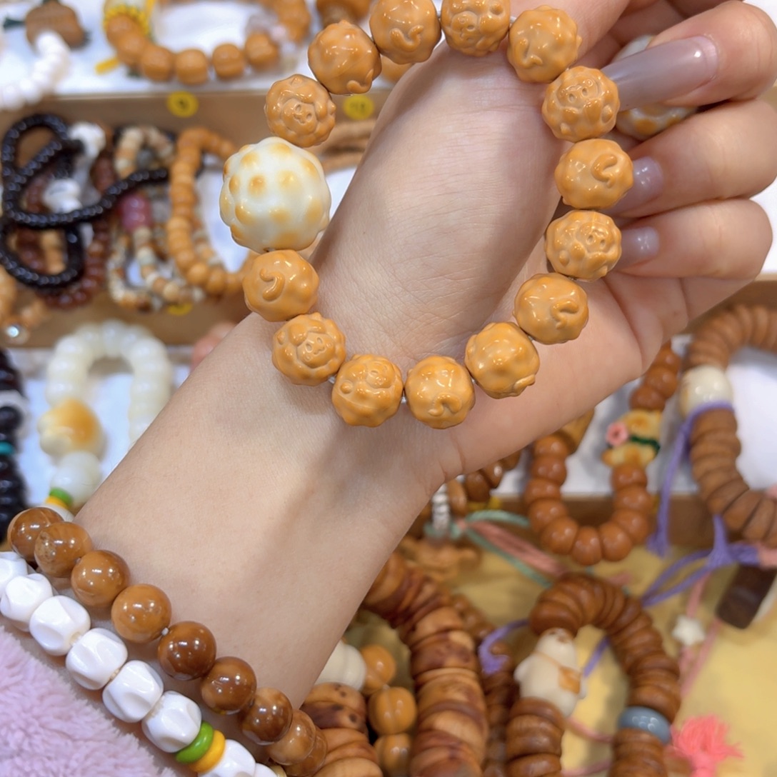 吊坠星月菩提全品猴头小羊