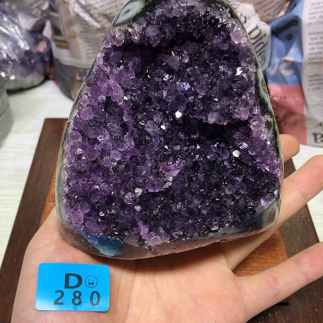 紫晶大型摆件（非配饰）未镶嵌