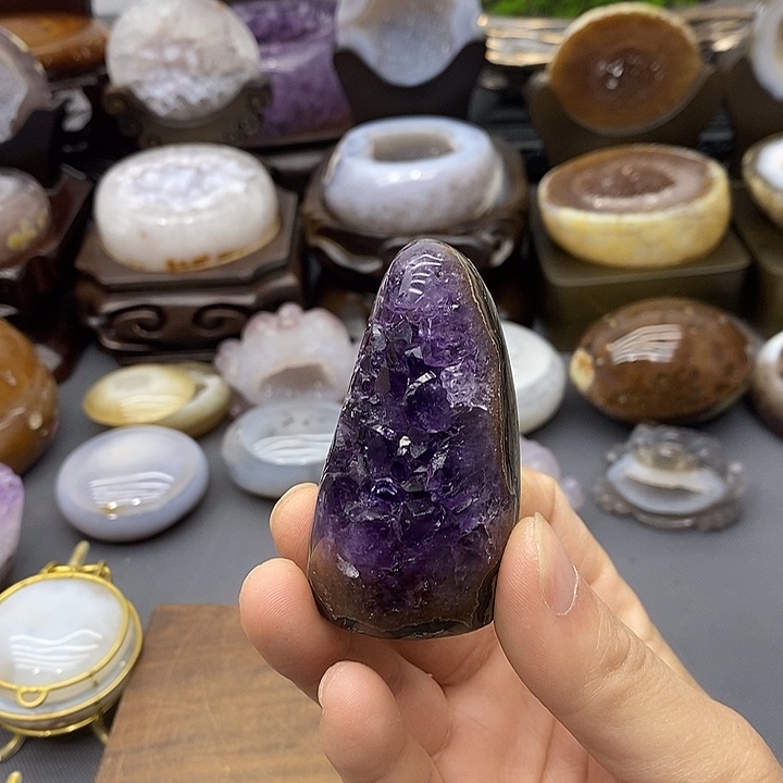 未镶嵌紫晶摆件紫晶