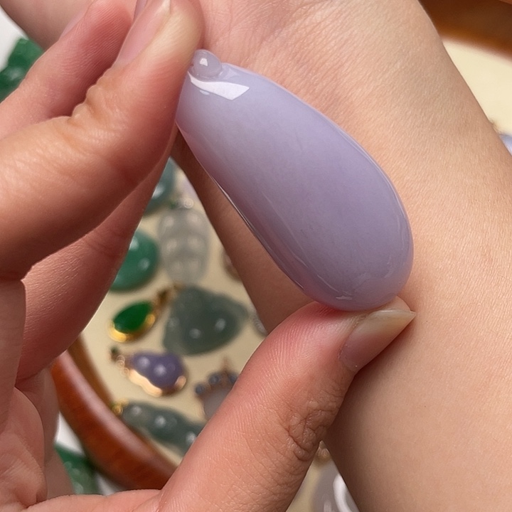 翡翠未镶嵌颈饰11