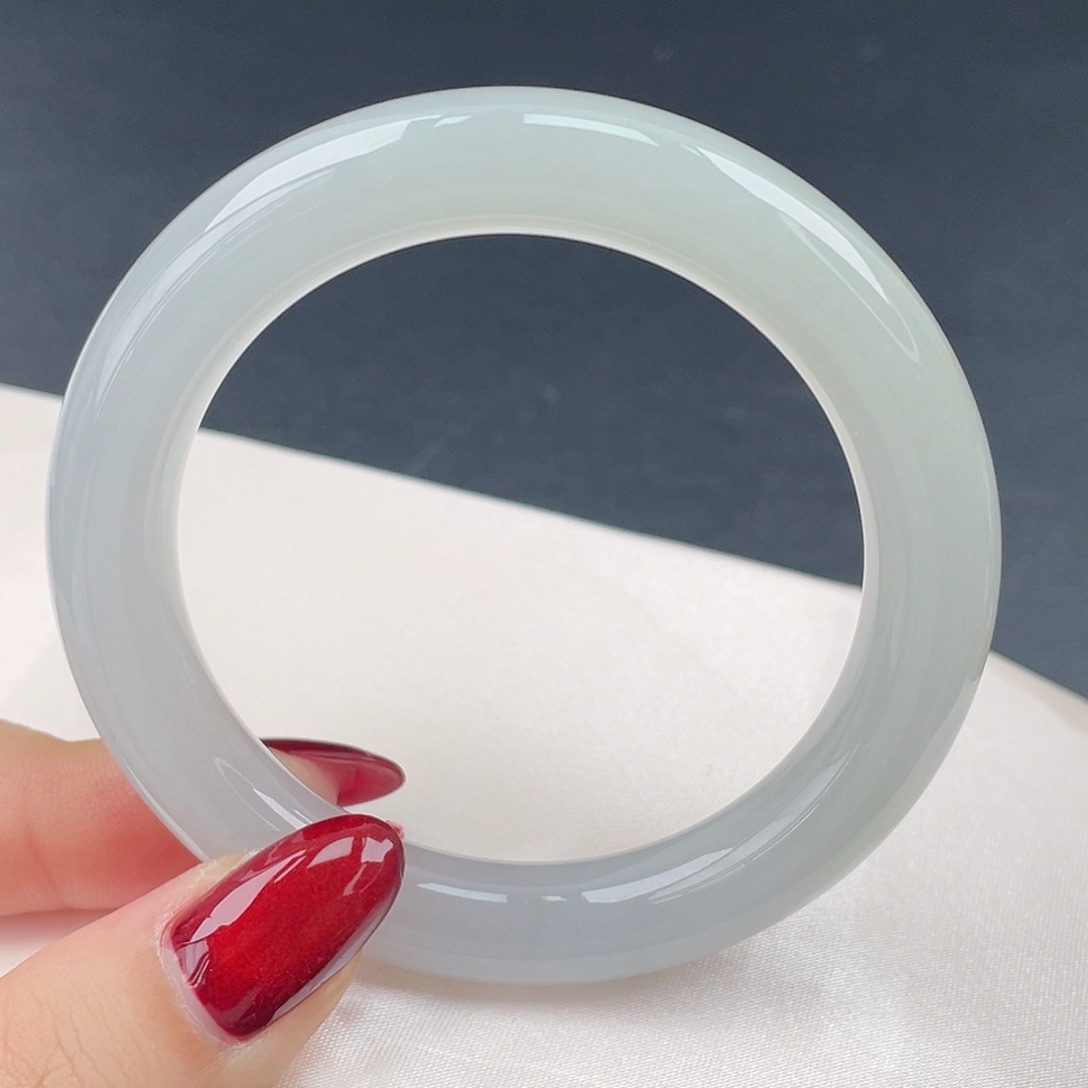 翡翠未镶嵌手镯53圆条