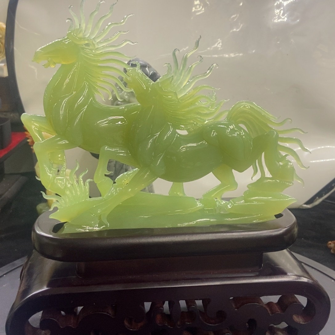 南***心石材天然岫岩玉摆件