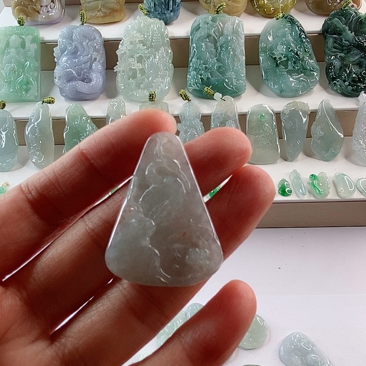 颈饰未镶嵌翡翠天然翡翠