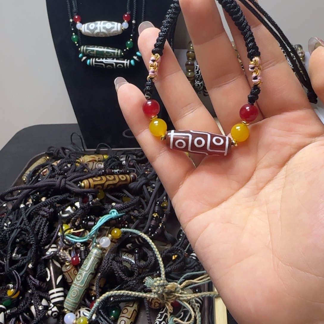 玛瑙/玉髓合金颈饰