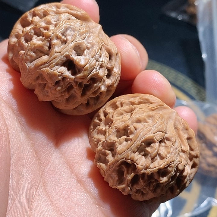 【闪购商品】文玩核桃吊坠老**叔苹果园