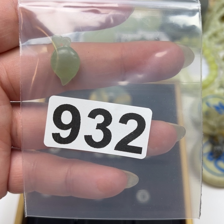 蛇纹石玉未镶嵌珠宝半成品