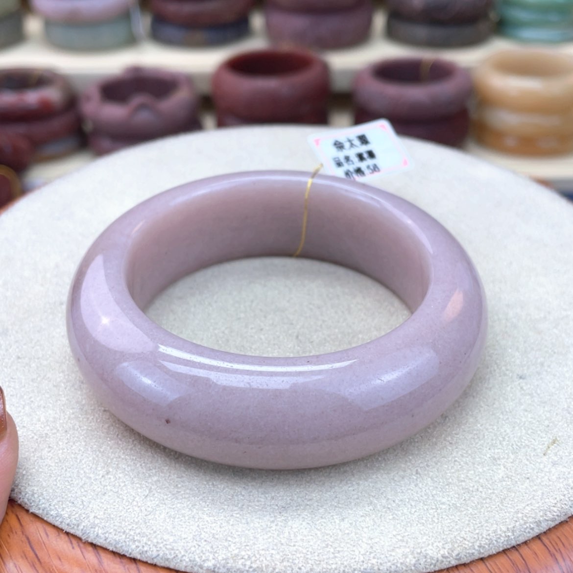 【闪购商品】石英质玉手镯未镶嵌