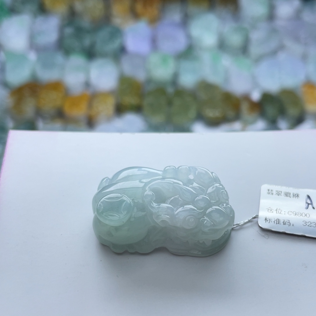 翡翠颈饰未镶嵌貔貅