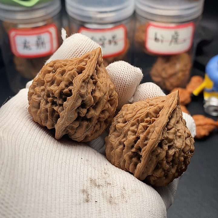 把件文玩核桃坐佛
