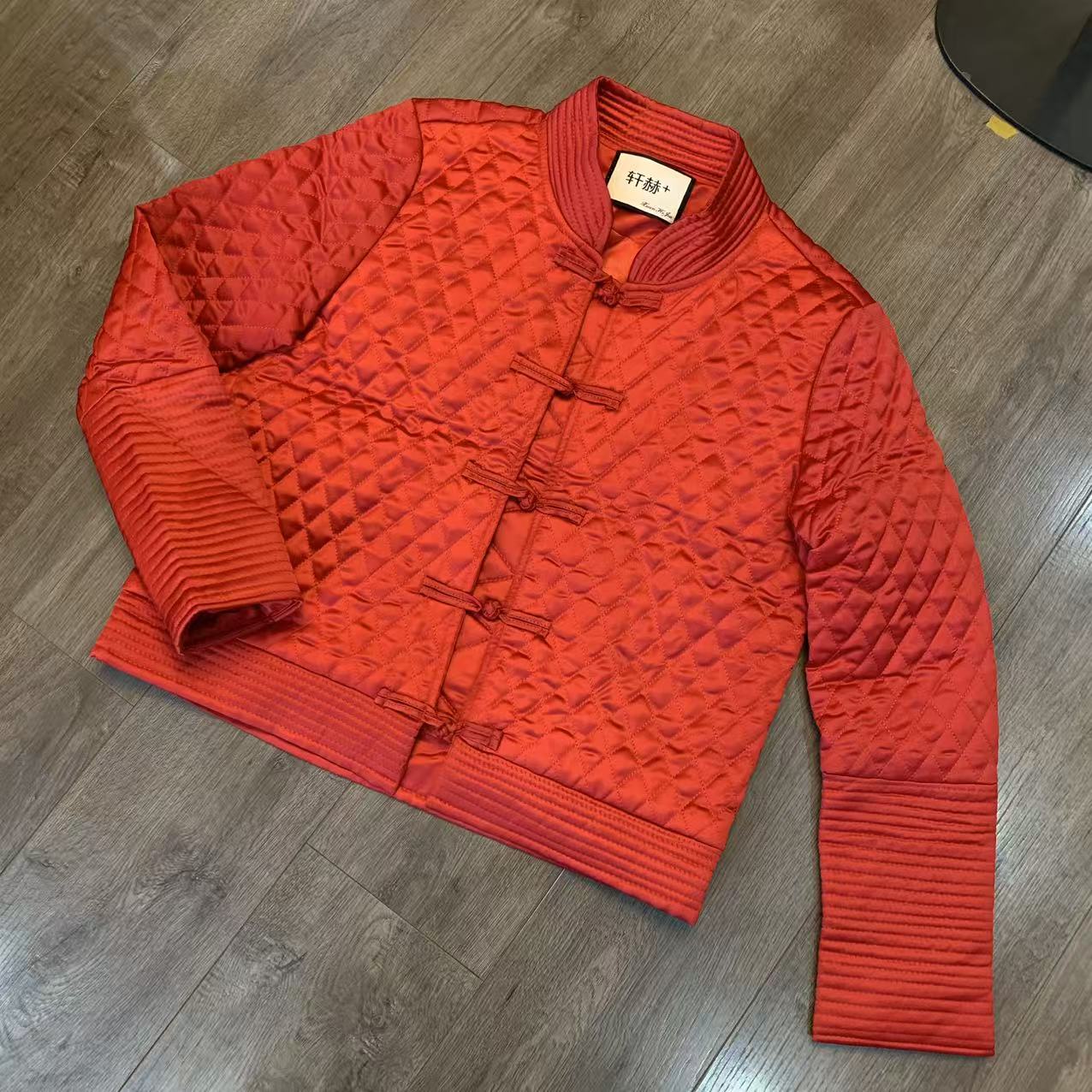 （现货） 醋酸短盘扣夹棉外衣