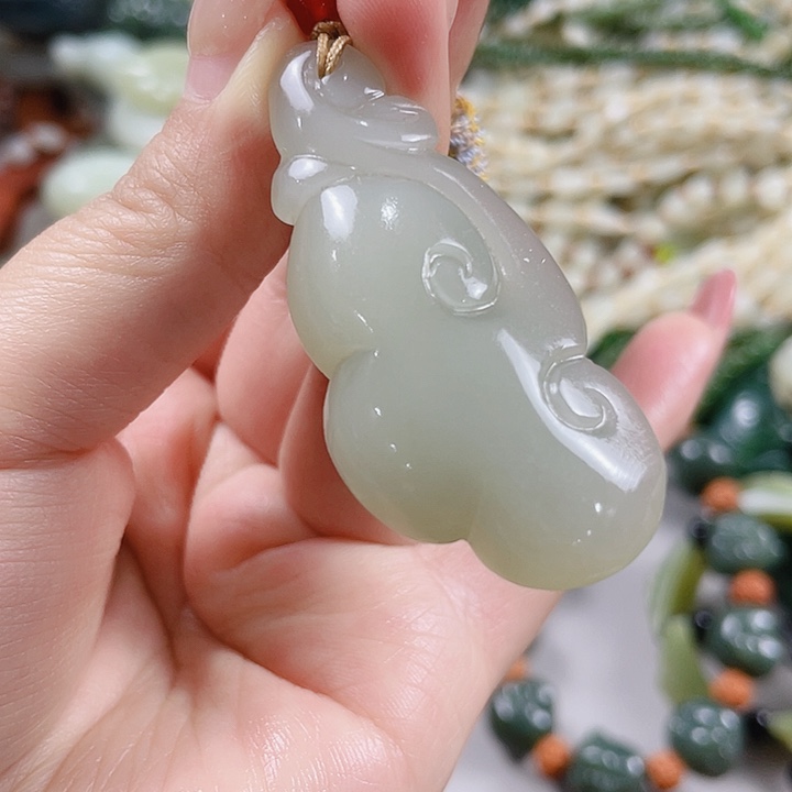 颈饰未镶嵌和田玉