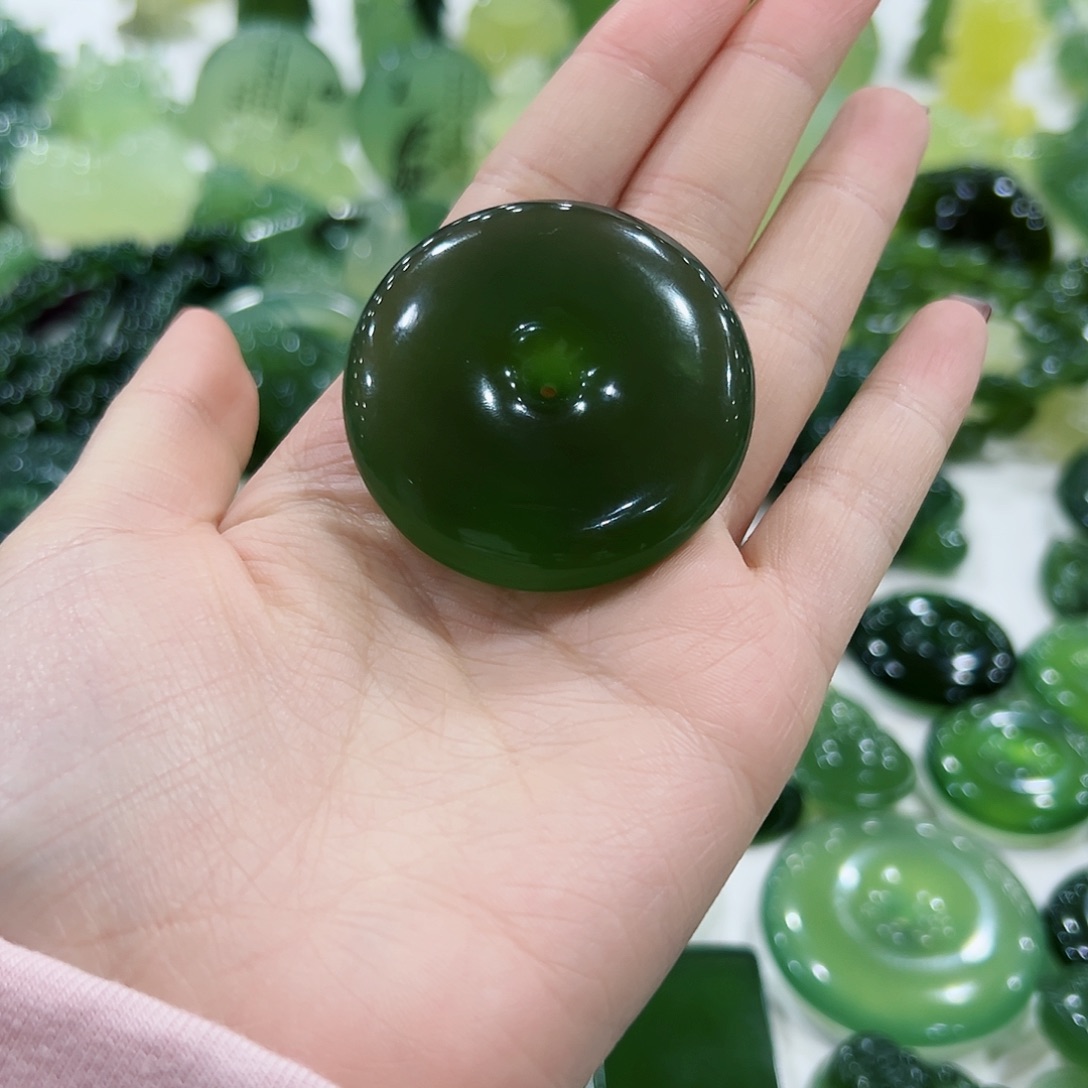 梦***度蛇纹石玉未镶嵌平安扣