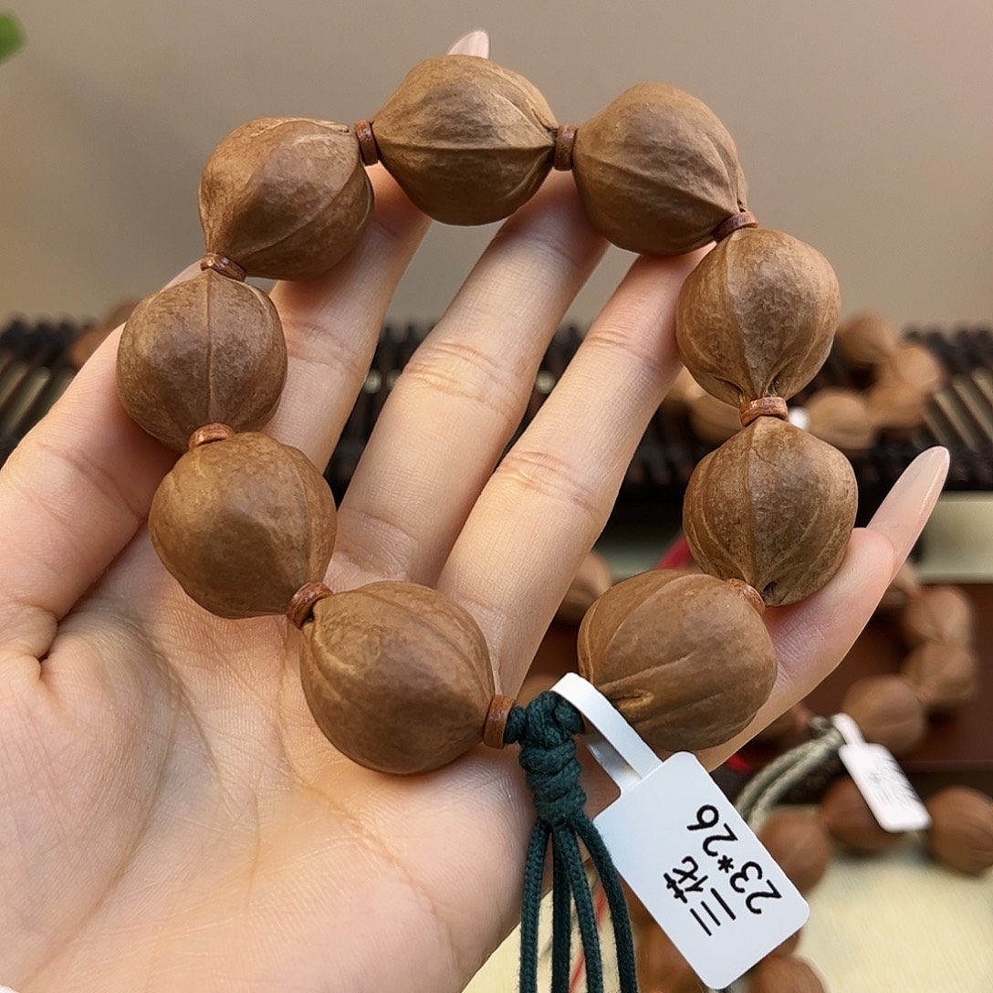 考***部吊坠橄榄核梅林铁核文玩手串