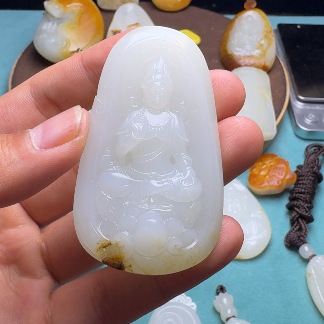 和田玉未镶嵌颈饰