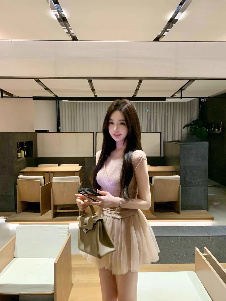 JUJU芭蕾如梦甜美气质V领蕾丝上衣/网纱裙裤套装