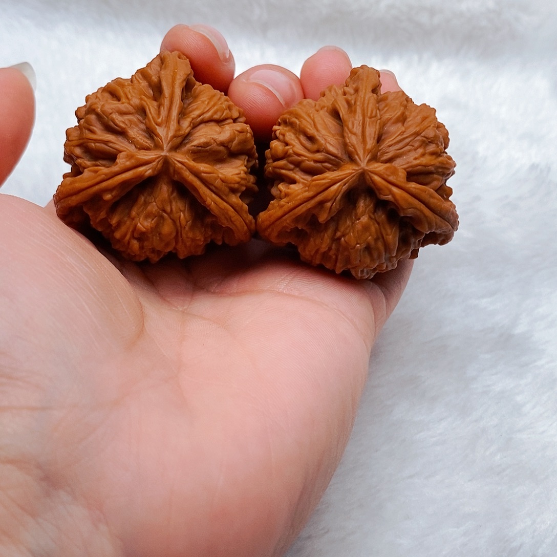 人***路吊坠文玩核桃三棱