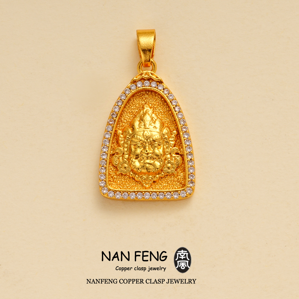 铜合金锆石吊坠 #462三角黄财神项链本命年吊坠时尚百搭节饰品